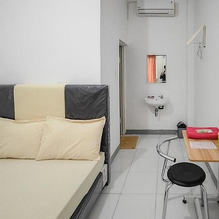 Shekinah Homestay & Cafe Waikabubak Mitra Reddoorz Εξωτερικό φωτογραφία